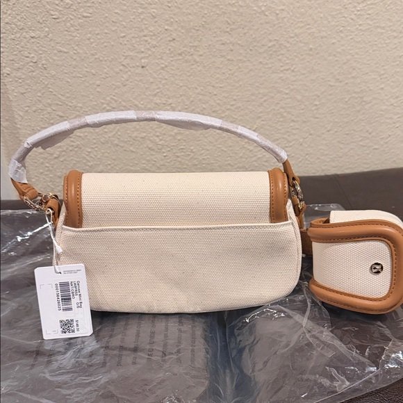 lululemon mini bag tote Small (Plain Red) : Clothing, Shoes & Jewelry Designed For Casual Mini Shoulder Bag 4L, WHITE